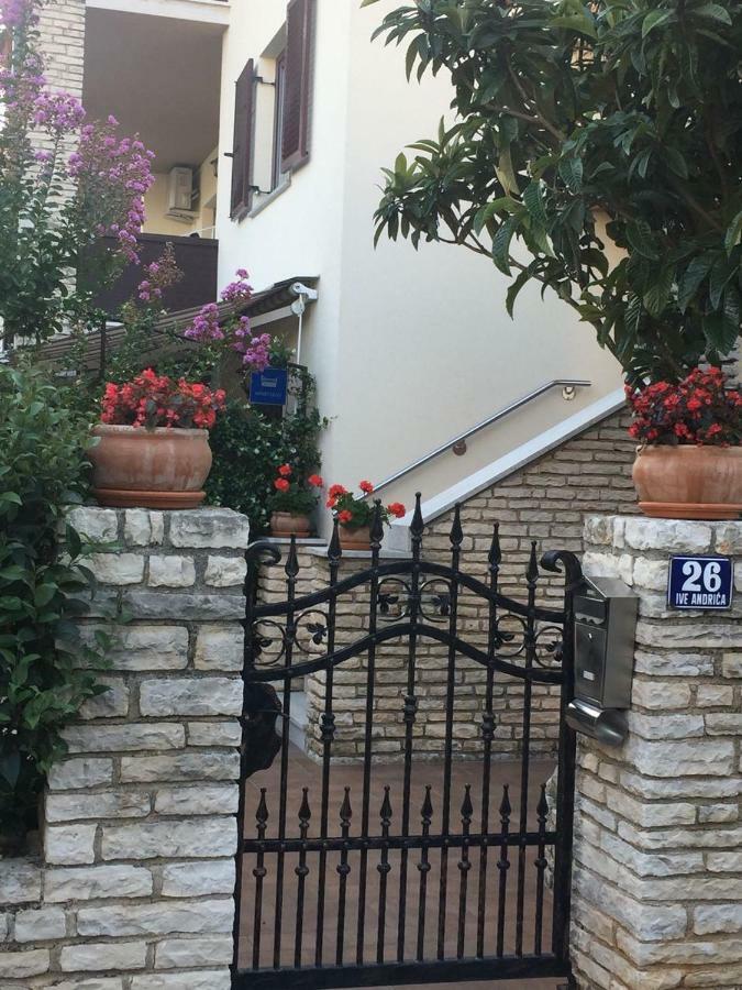 Apartman Alberta Porec Bagian luar foto